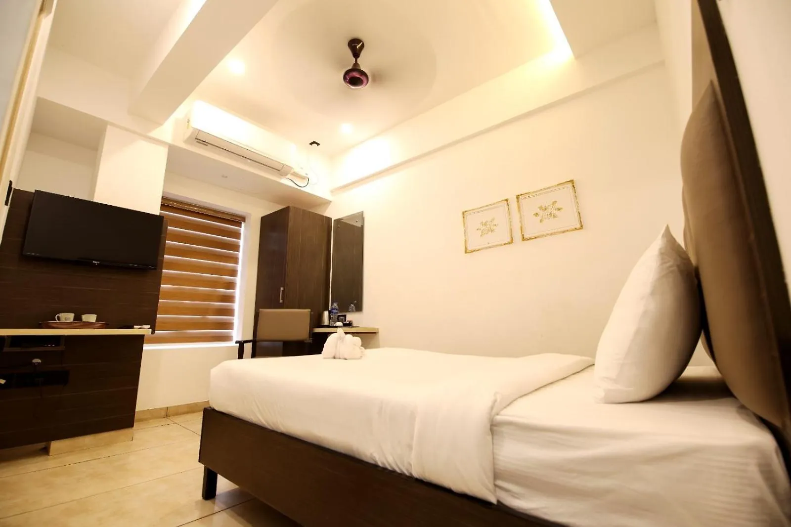 Goodland Elegance Hotel Thiruvananthapuram